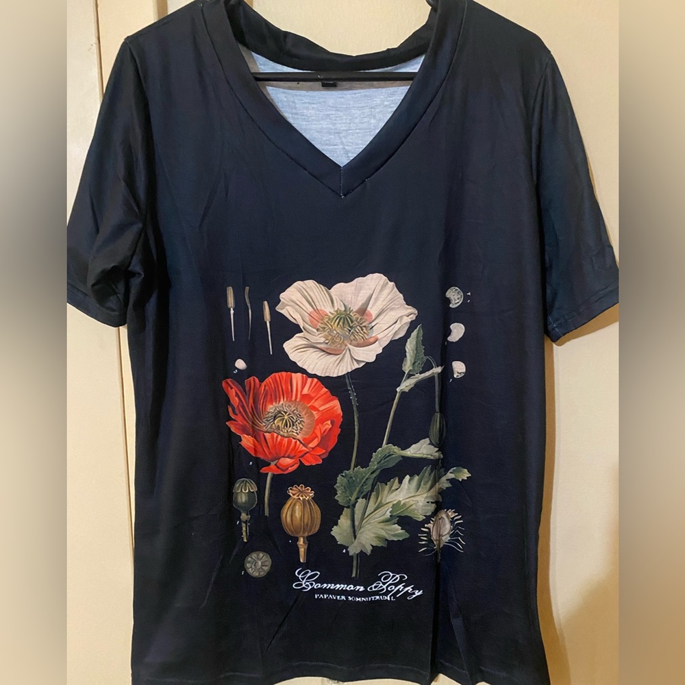 “Common Poppy” v neck tee